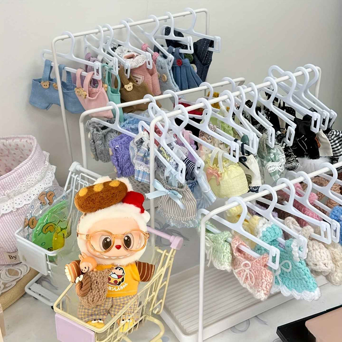 🎀 Labubu Miniature Clothes Rack – Elegance & Creativity in Everyday Life