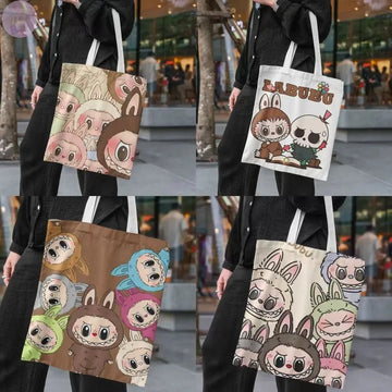 🧳 Sac en Toile Labubu – Motifs de Monstre, Grand Format, Grand Style !